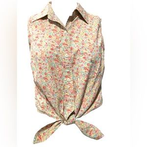 Vintage Lauren Ralph Lauren tie waist, button up, crop top.  Women’s size 4.
